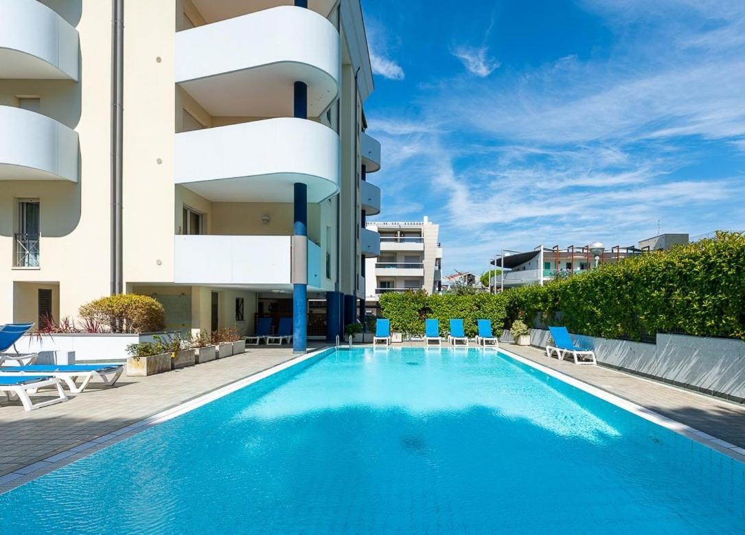 Green Holiday Wohnung Mit Schwimmbad Bibione Luaran gambar
